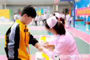 西安万通关注学生健康  展开学生体检活动